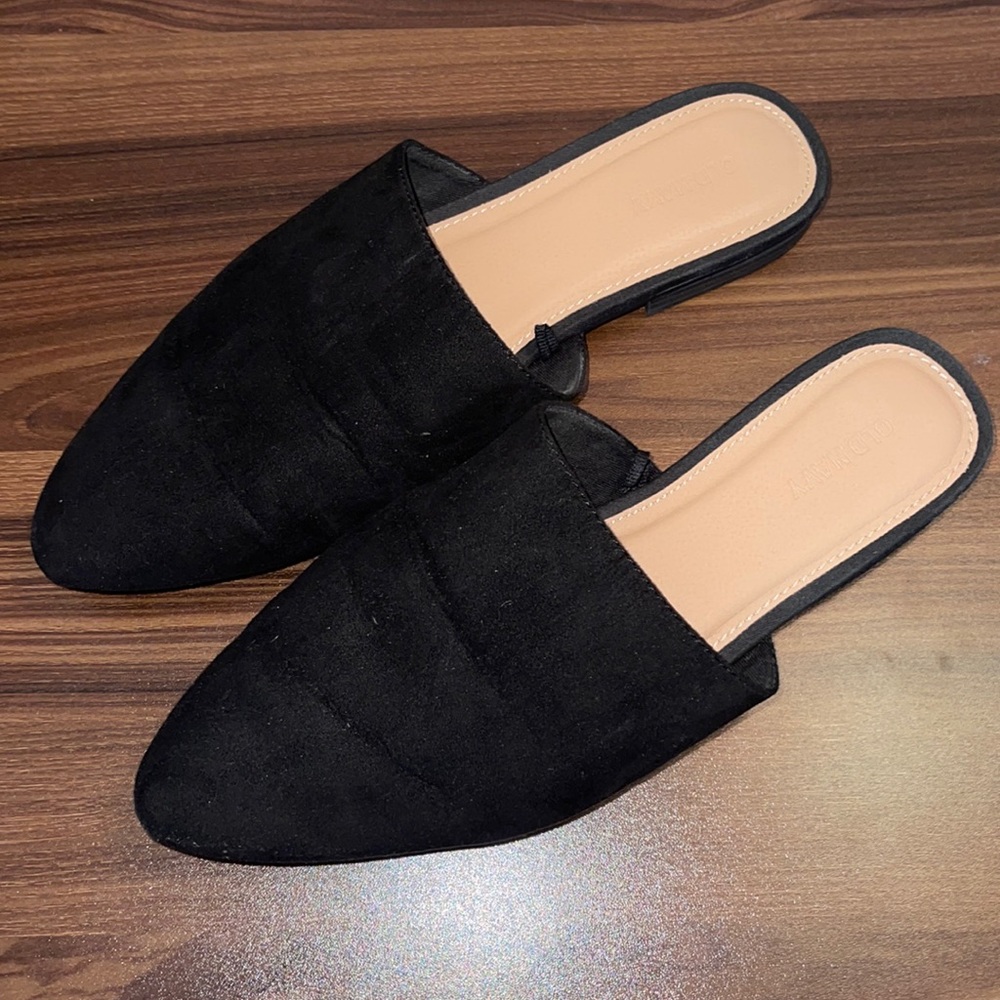 Black shoes